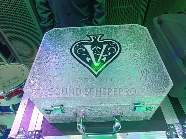 Ace Of Spade Bottle Presenter - main view