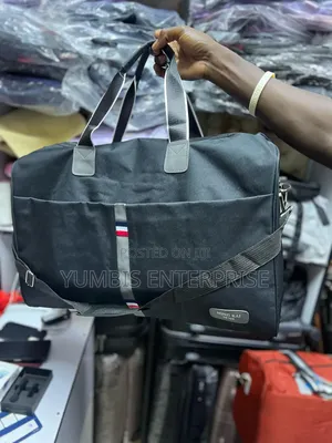 Black Amazing Travel/Duffle Bags at 1400