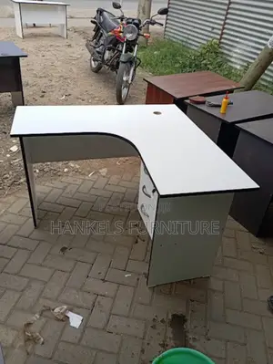 White L Shape With Drawers