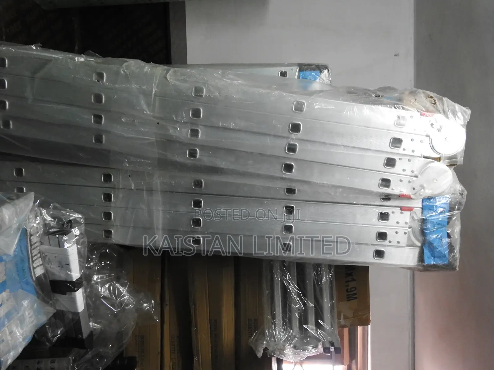 Aluminium Ladder 8ft+- 32ft+