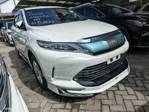 Toyota Harrier 2.0 2018 White