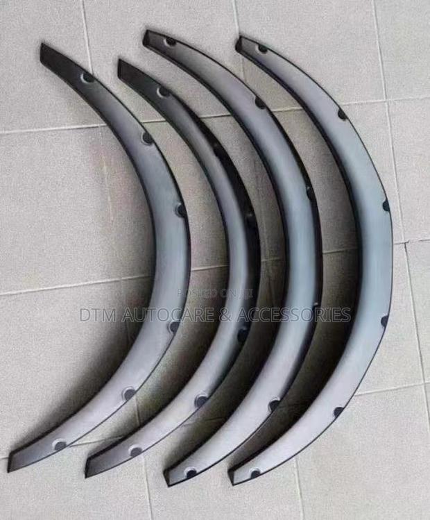 Universal Fender Lip - main view