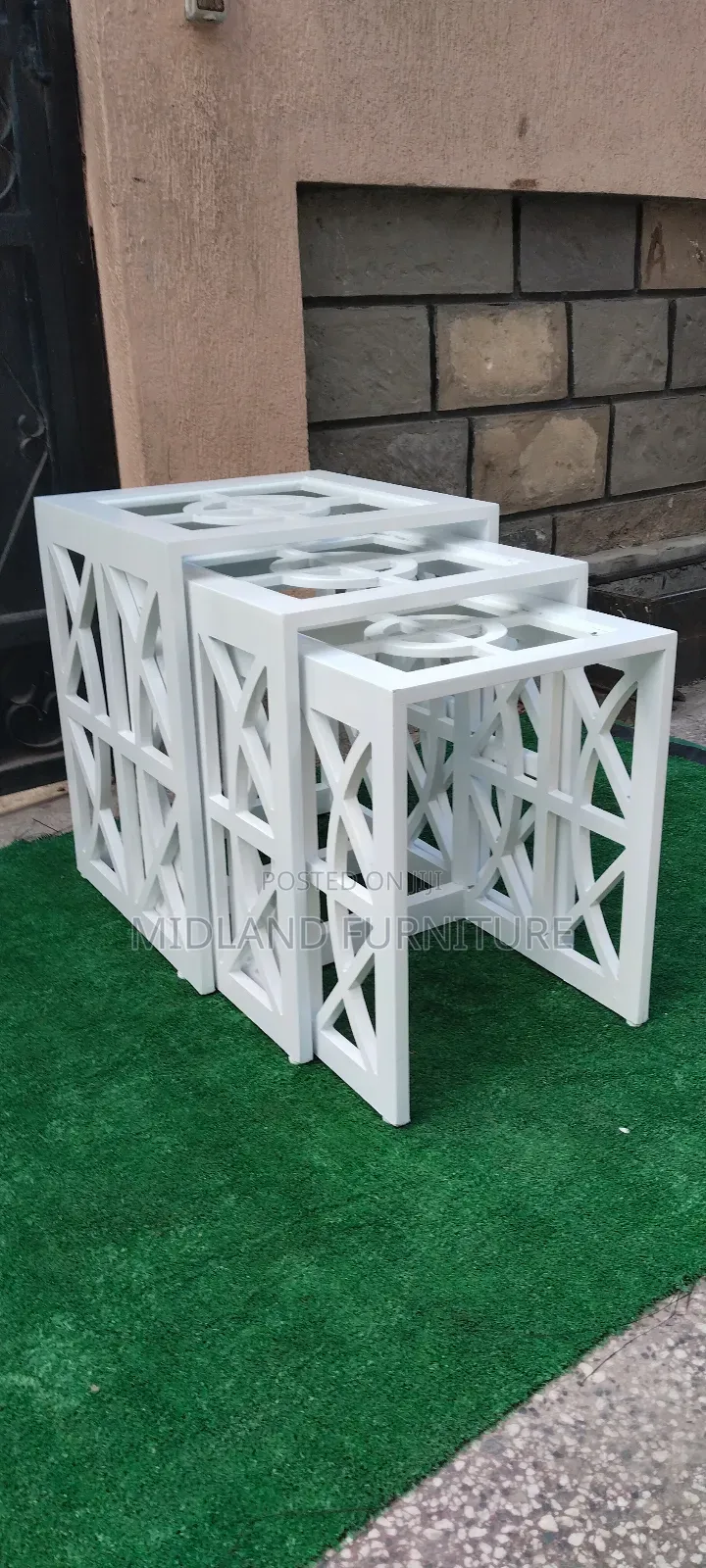 Stools Nest With Glass Top/ End Table Stool