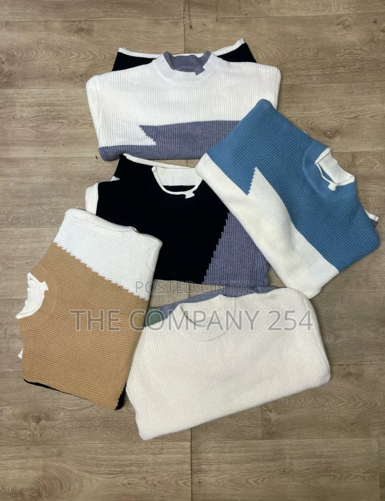 Quality Designed Round Neck All Weather Sweater Hoddies