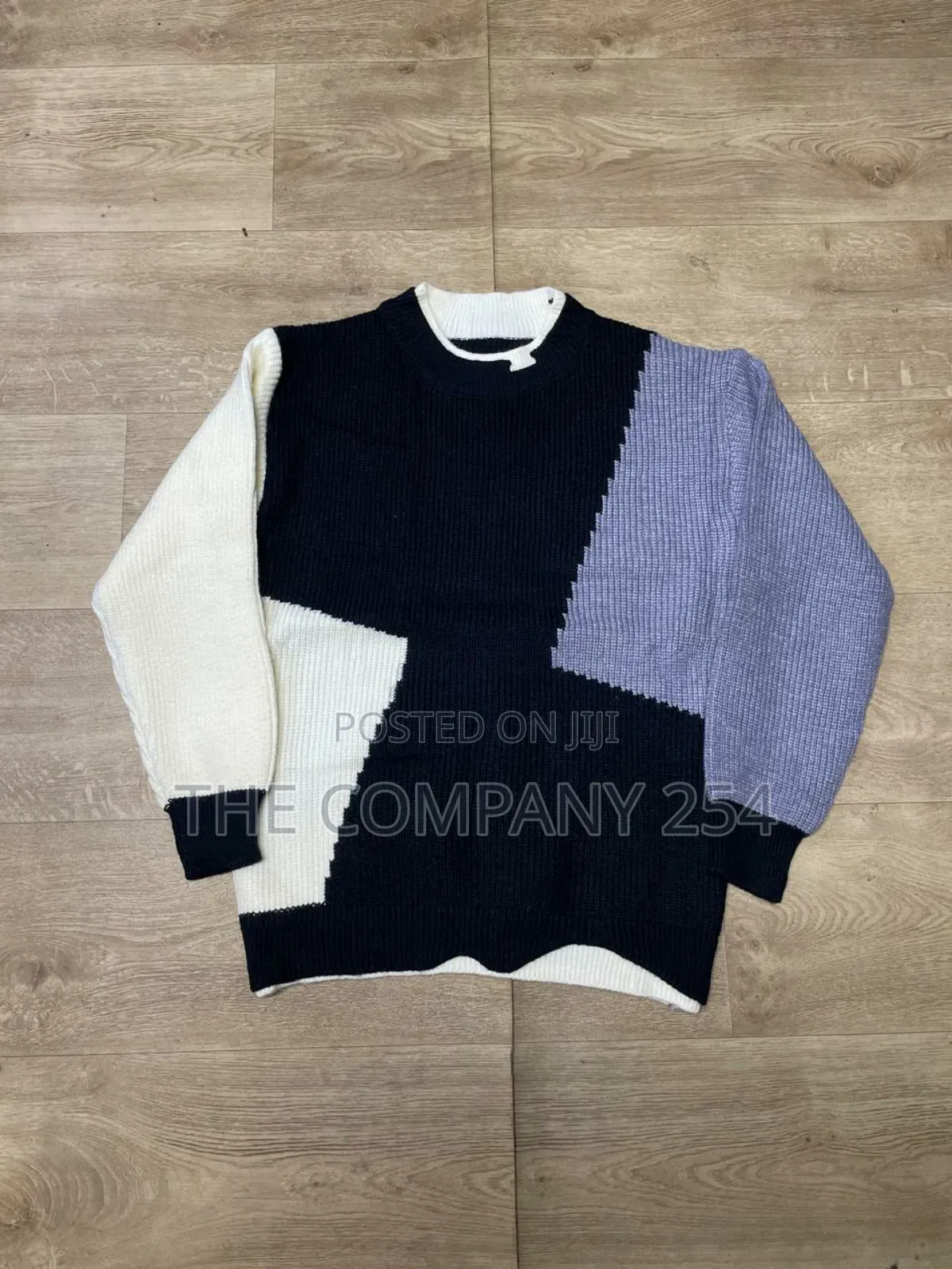 Quality Designed Round Neck All Weather Sweater Hoddies