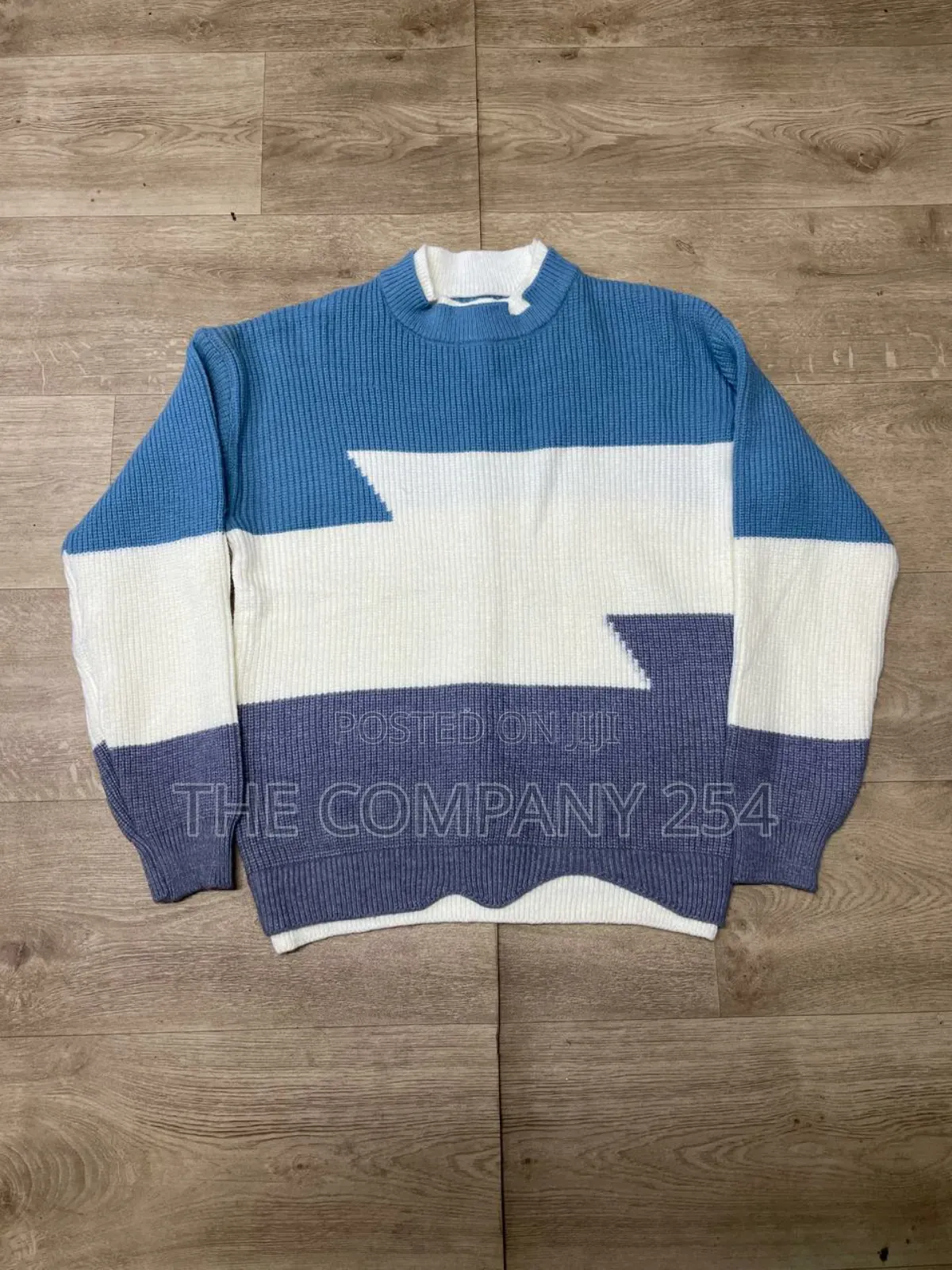 Quality Designed Round Neck All Weather Sweater Hoddies