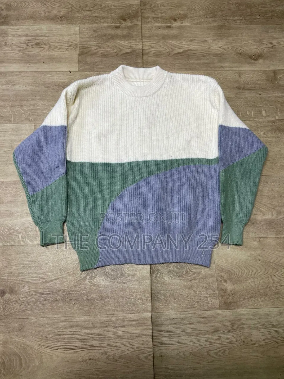 Quality Designed Round Neck All Weather Sweater Hoddies
