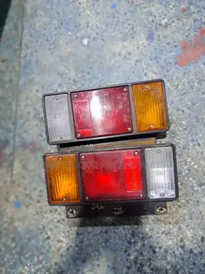 Tail Light Isuzu 4.3, Frr, FVZ
