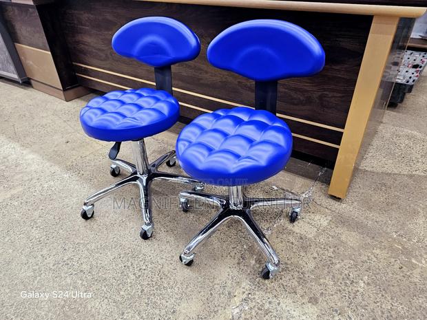 Manicure Stools - thumbnail 2