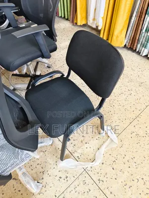 Black Spongy Waiting Office Chair