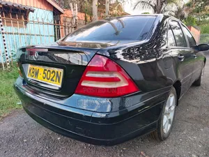Mercedes-Benz C200 2006 Black