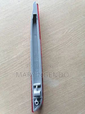 Rear Bumper Reflector for Mazda Axela