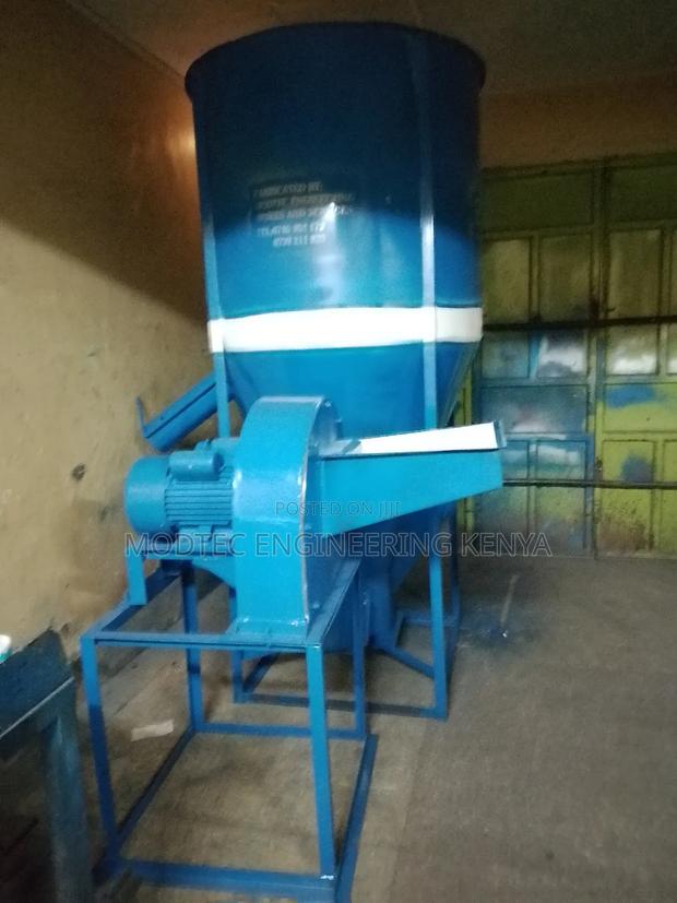 Modtec Ltd: Crusher and Feed Mixer Connected - thumbnail 2