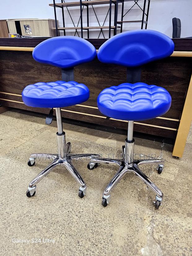 Pedicure Stools - thumbnail 5