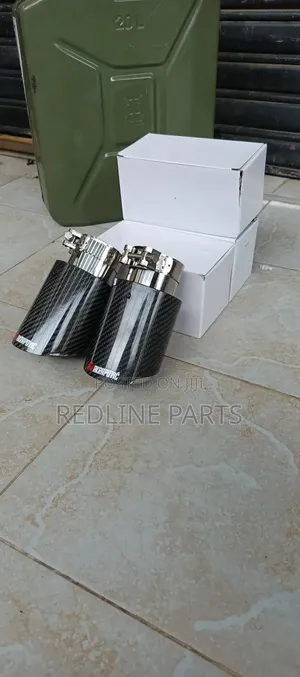 Universal Exhaust Tips. 2.5" Inlet