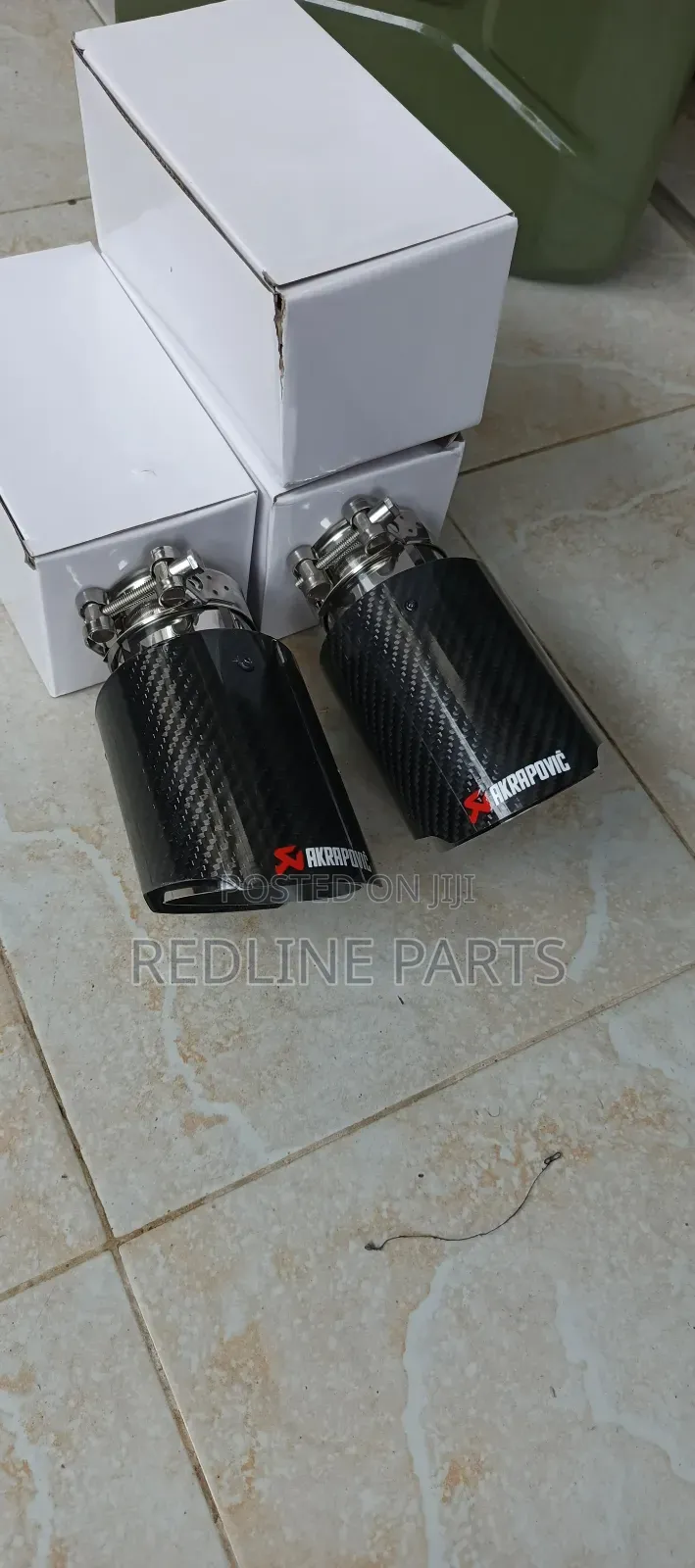 Universal Exhaust Tips. 2.5" Inlet