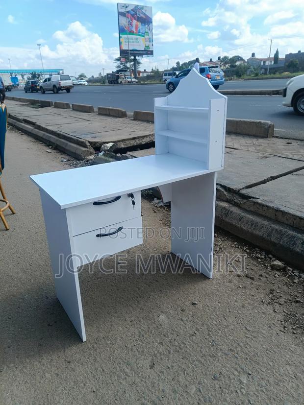 Nail Table, White - thumbnail 3