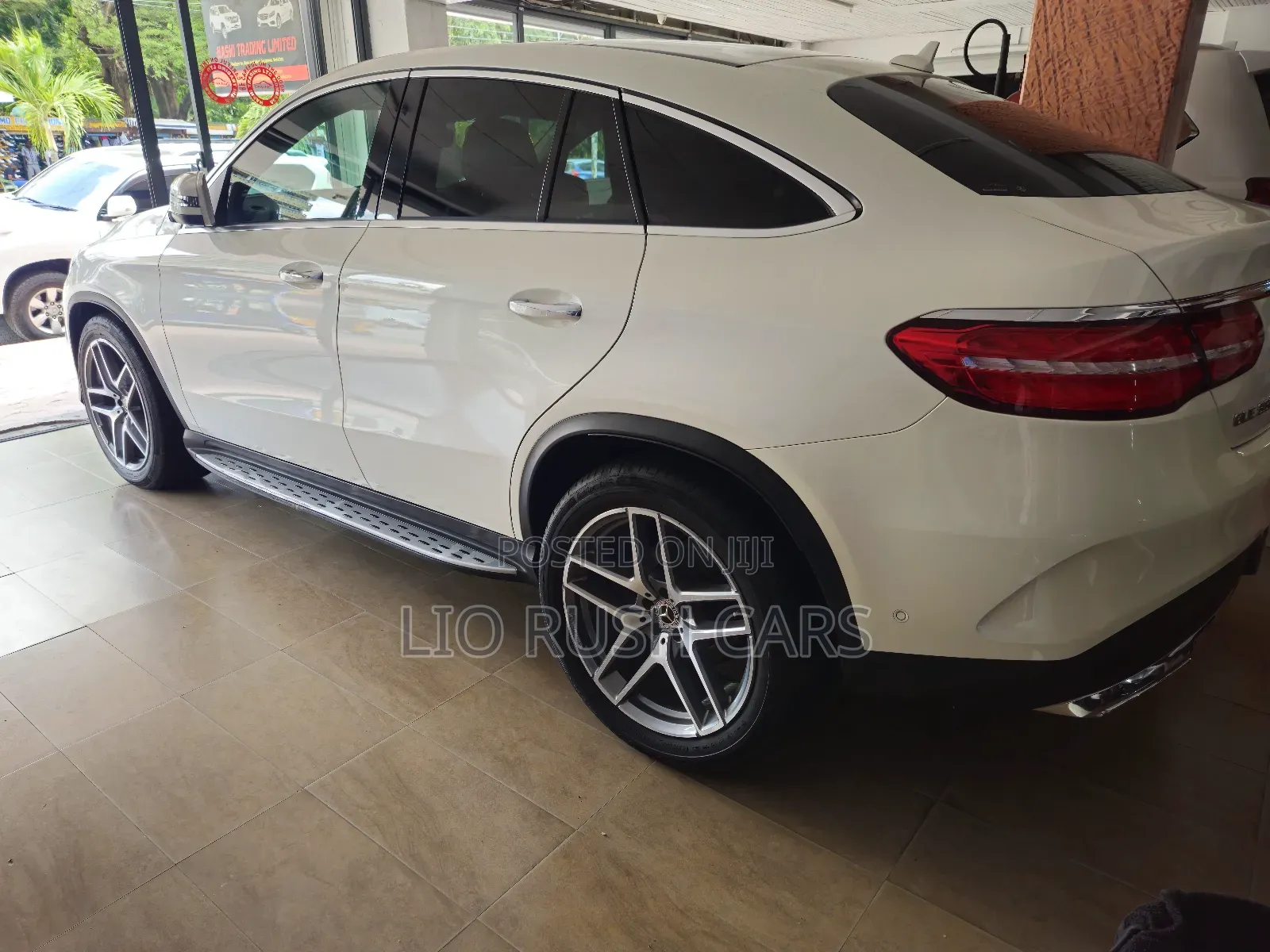 Mercedes-Benz GLE-Class 2019 White