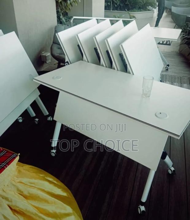 Foldable Training /Lecture Table