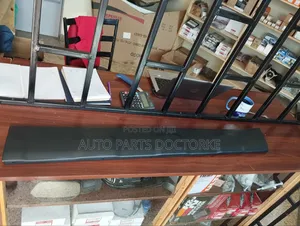 Honda CRV Door Panel Garnish