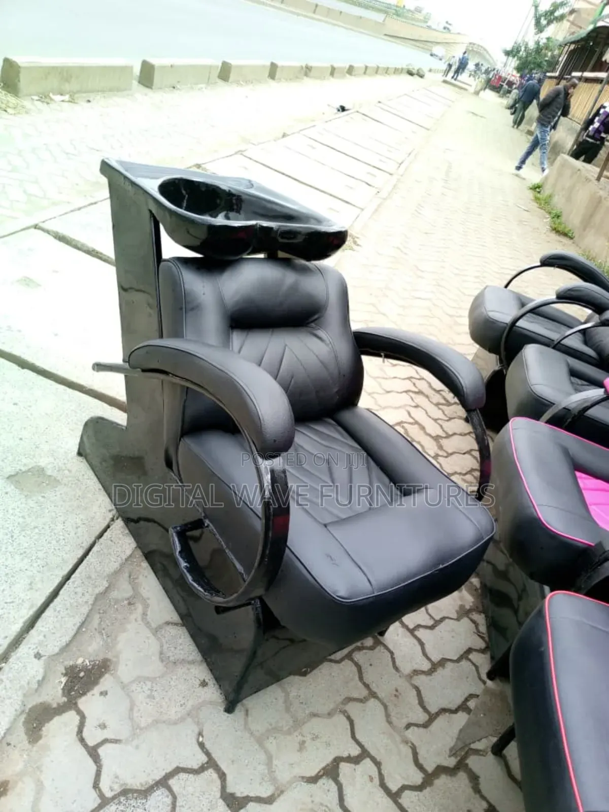Original Leather Chair With Dink