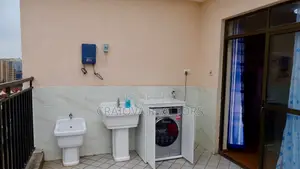Furnished 3bdrm Apartment in Valley Arcade for rent