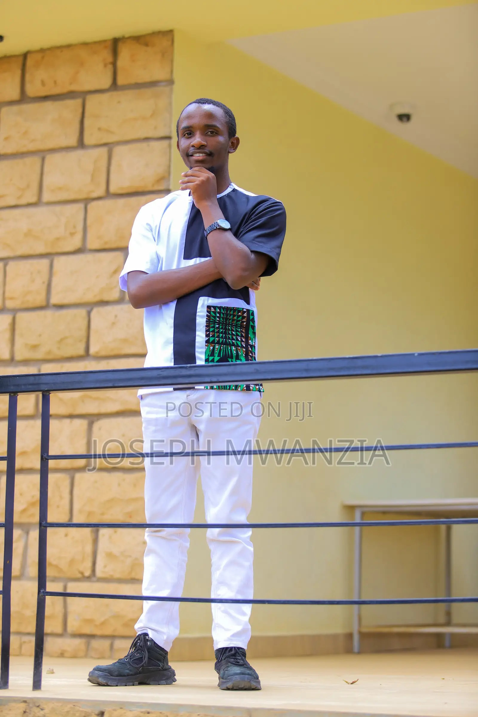 Radio/Tv Presenter