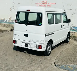 Suzuki Every Wagon 2018 Off white