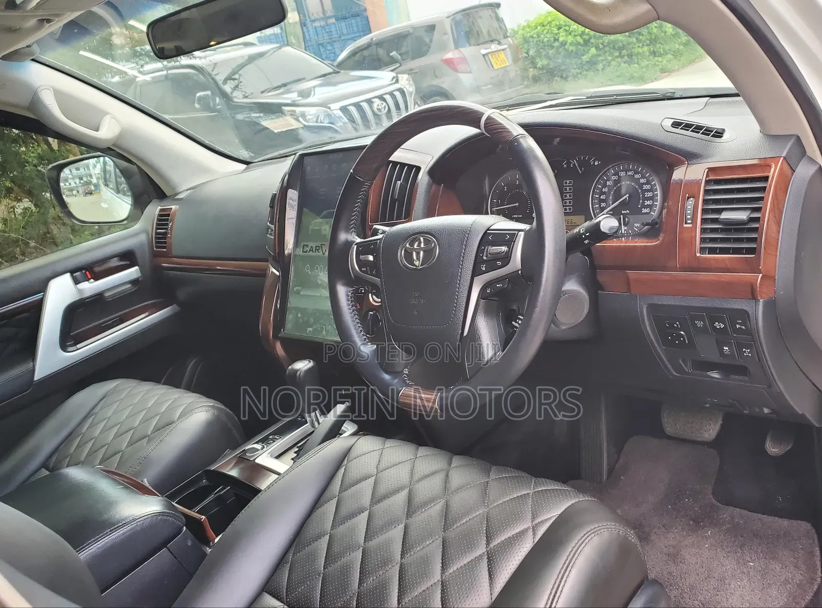Toyota Land Cruiser 2018 Off white