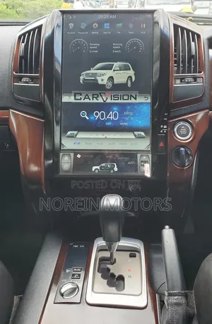 Toyota Land Cruiser 2018 Off white