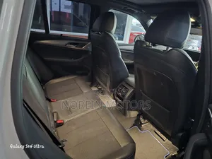 BMW X3 2018 Off white