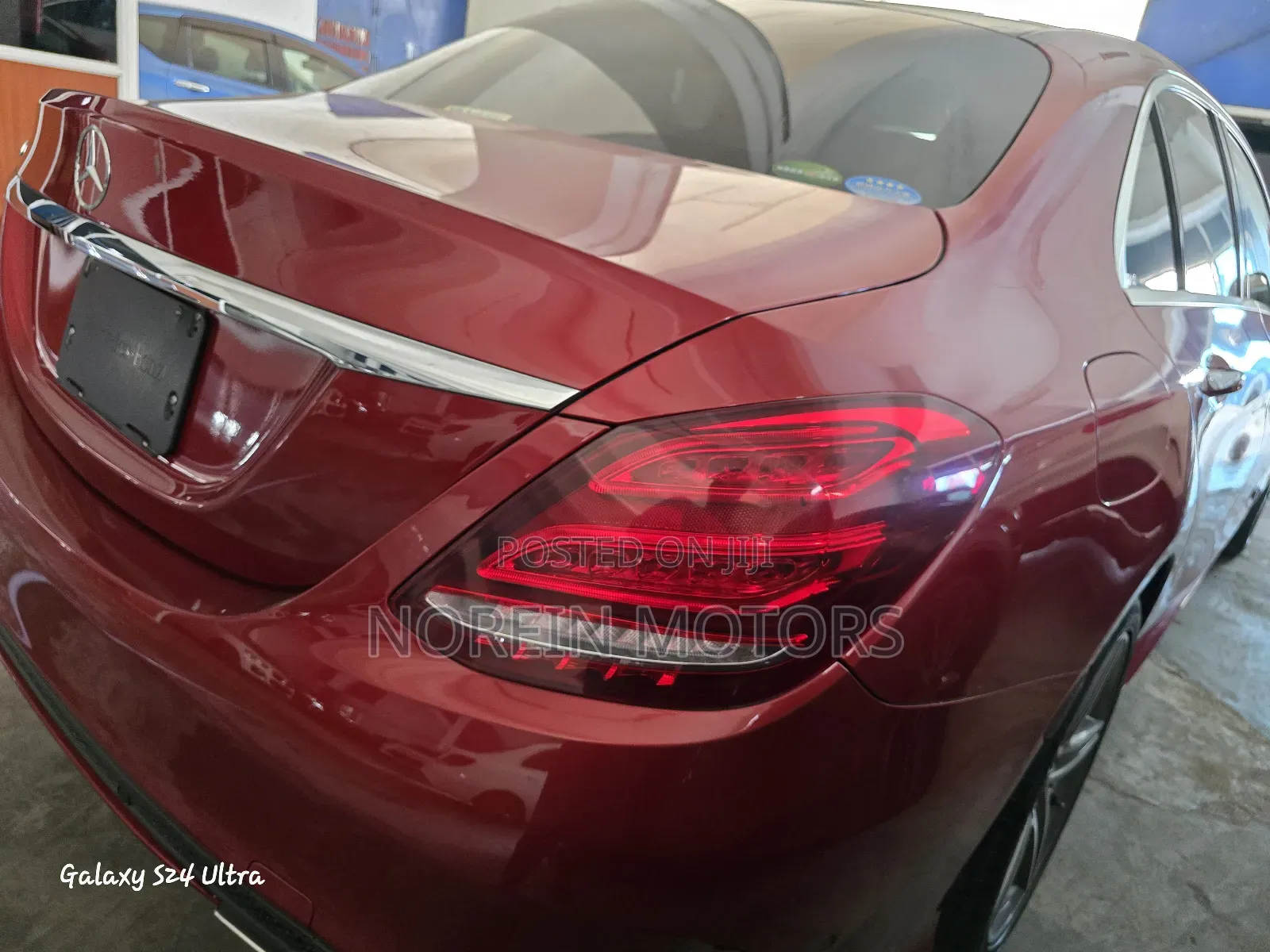 Mercedes-Benz C200 2018 Red