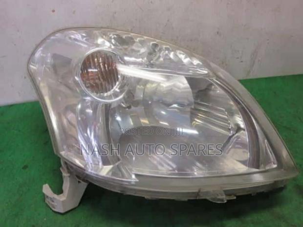 Toyota Raum 2010 Headlight