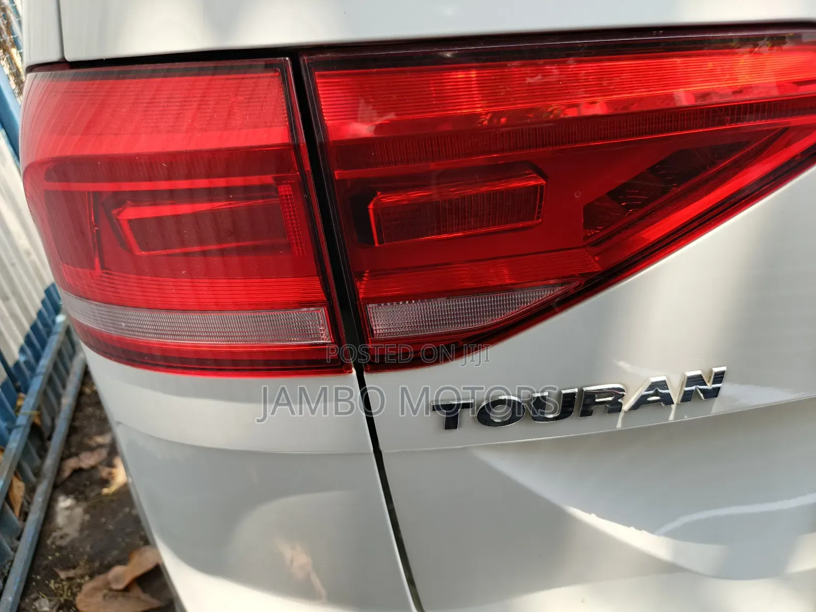 Volkswagen Touran 2018 White