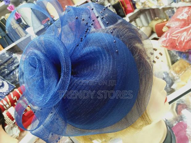 Chic Navy Blue Fascinator - thumbnail 3