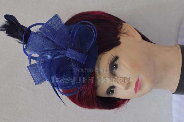 Chic Navy Blue Fascinator - thumbnail 2