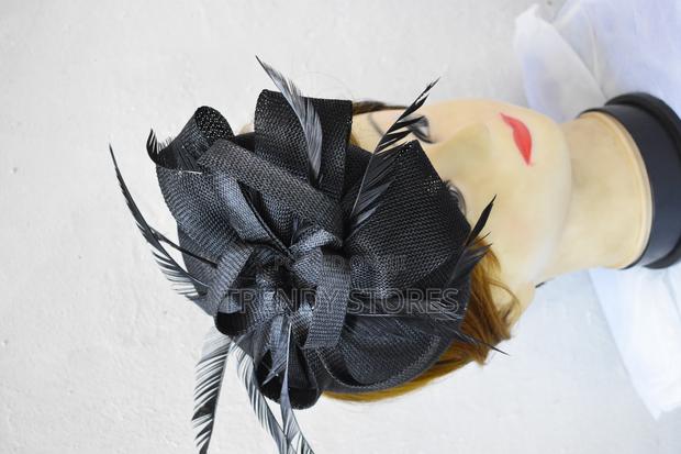 Elegant Black Fascinator - main view