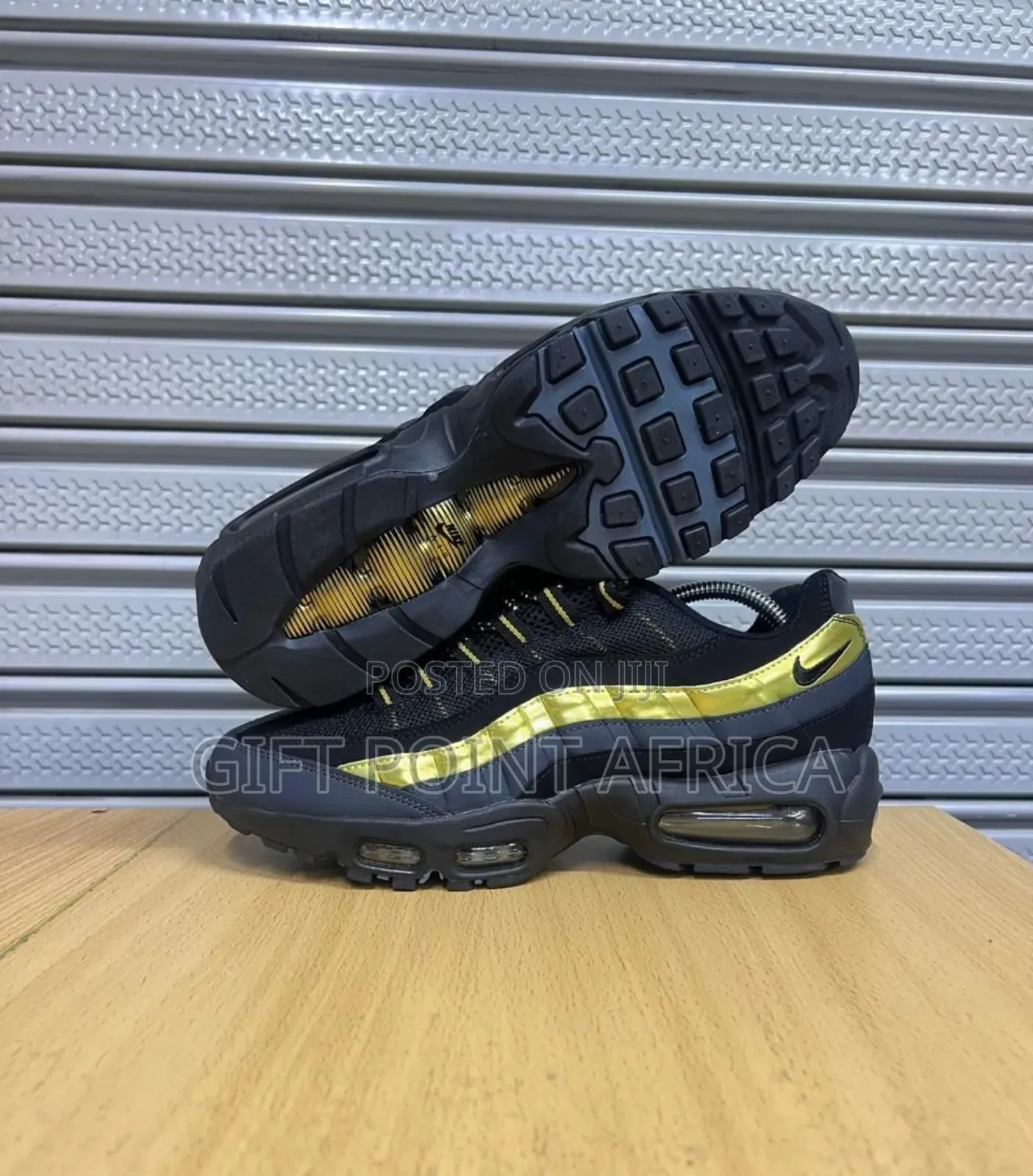 The Nike Airmax 95 PRM “Anthracite Bronze” Sneakers