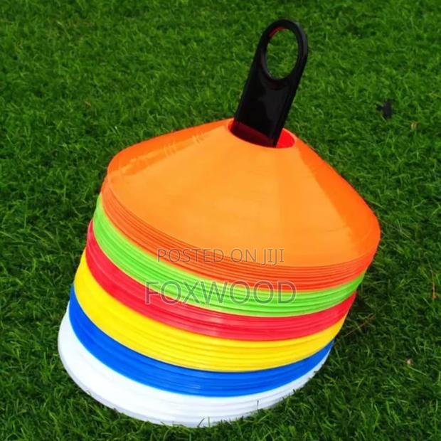 Sports Training Cones 12 PCS - thumbnail 3
