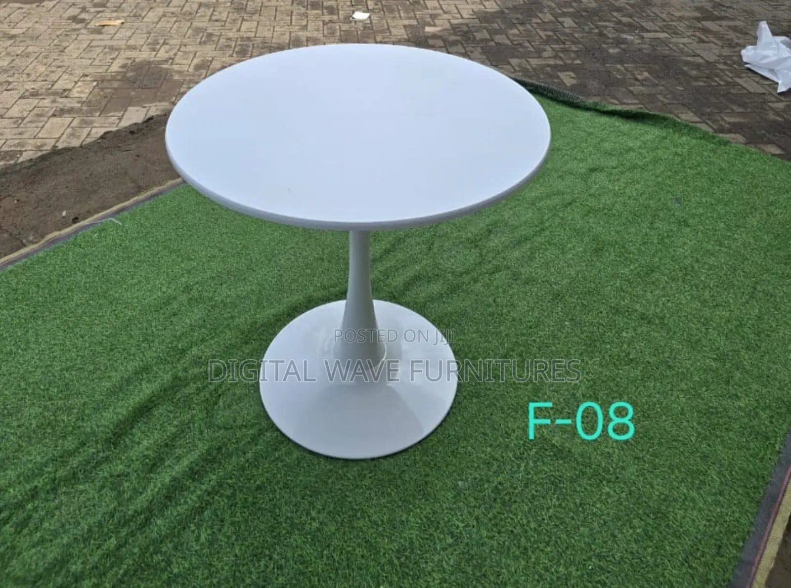 White Circular Guest Stool F-08