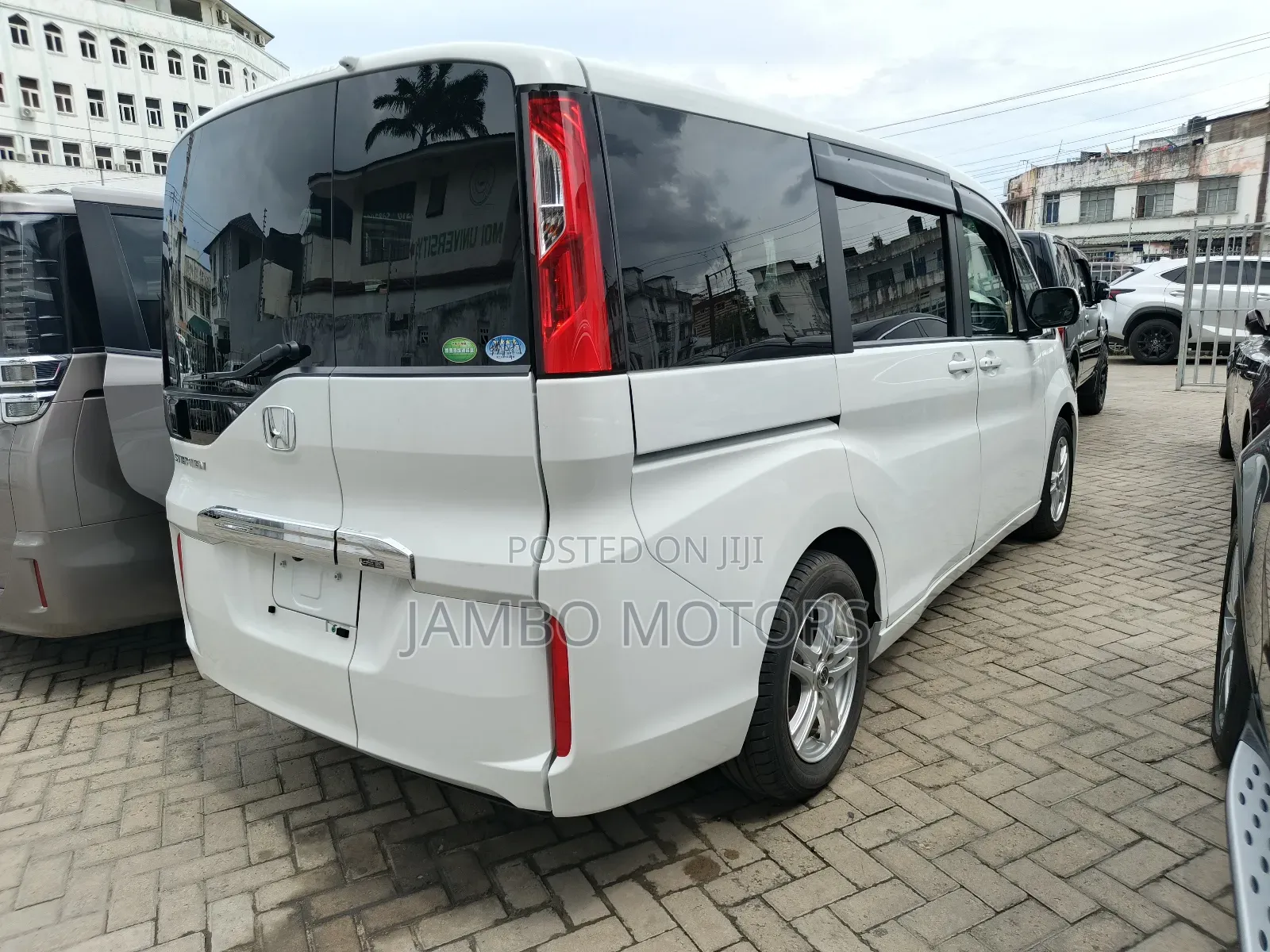 Honda Stepwgn 2018 White