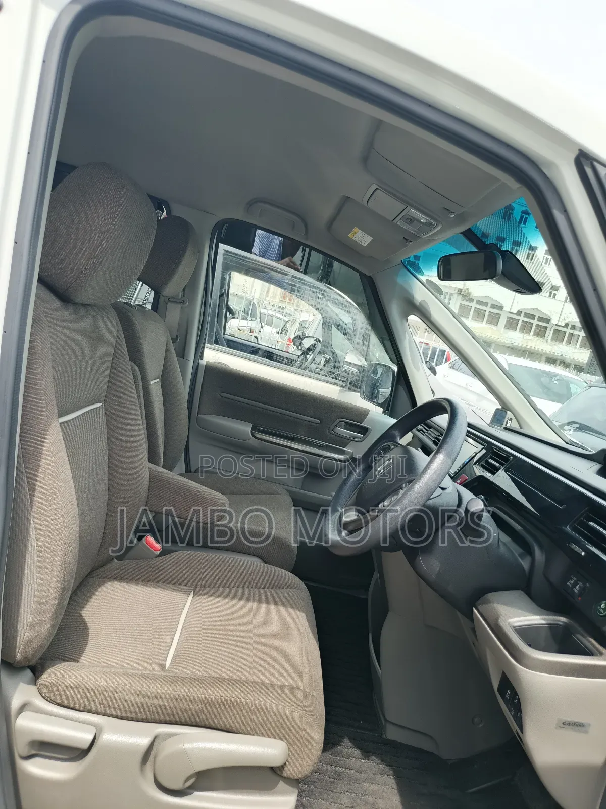 Honda Stepwgn 2018 White