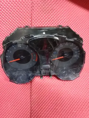 Dashboard Clock Nissan Juke