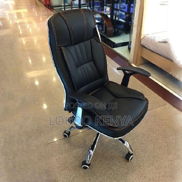 Office Chair: Black Pu Leather Executive Office Chair
