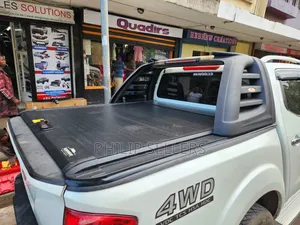 Toyota Hilux Revo With Lock Pick Up Tail Box