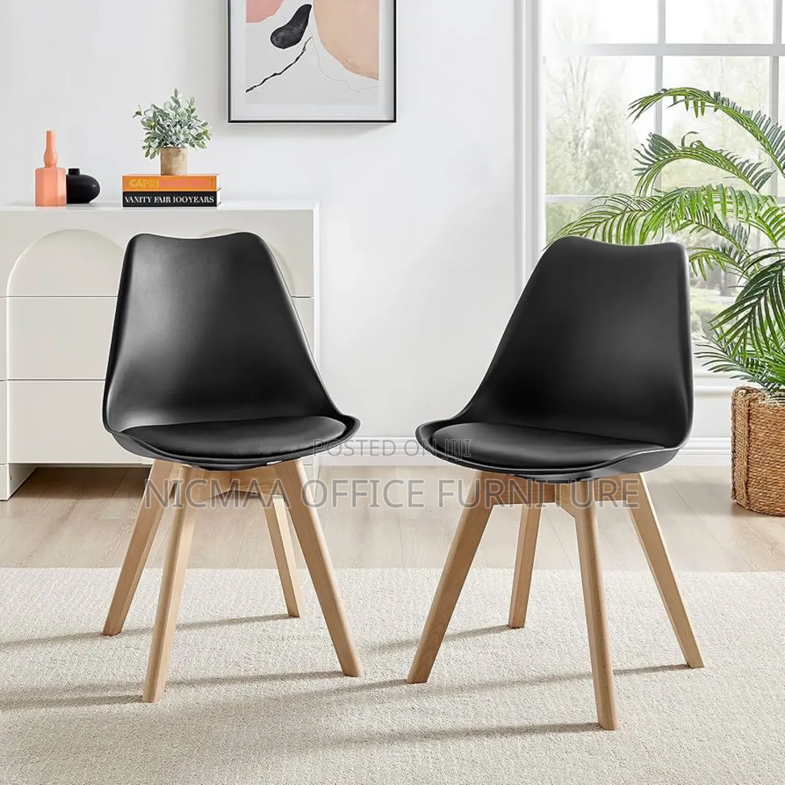 Black Padded Eames Chair