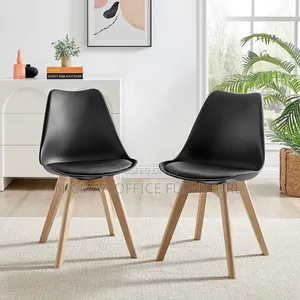 Black Padded Eames Chair