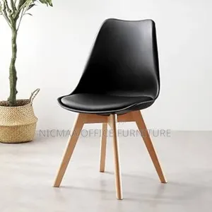 Black Padded Eames Chair