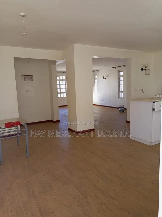 4bdrm Maisonette in Membley for rent - thumbnail 11