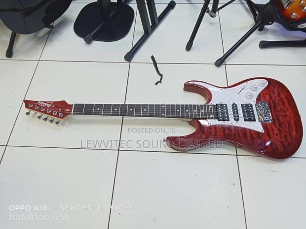 Red Ibanez Solo